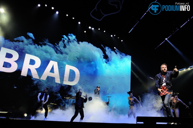 Macklemore & Ryan Lewis op Macklemore & Ryan Lewis - 10/04 - Ziggo Dome foto