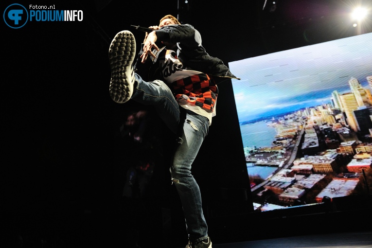 Macklemore & Ryan Lewis op Macklemore & Ryan Lewis - 10/04 - Ziggo Dome foto