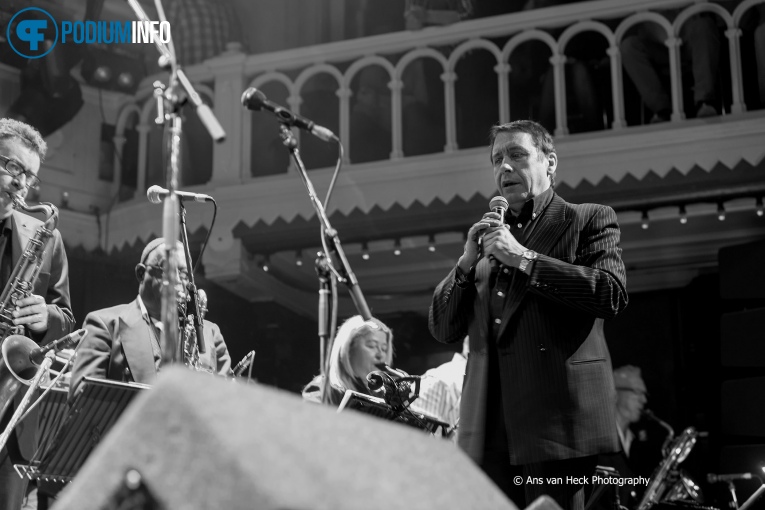 Jools Holland & His R&B Orchestra op Jools Holland - 09/04 - Paradiso foto