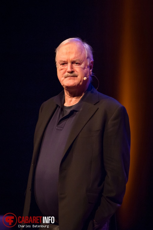 Foto John Cleese op John Cleese - Nieuwe Luxor Theater - 24-04-2016