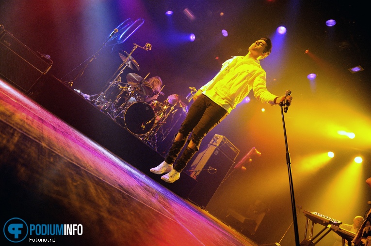 DNCE op DNCE - 24/04 - Melkweg foto