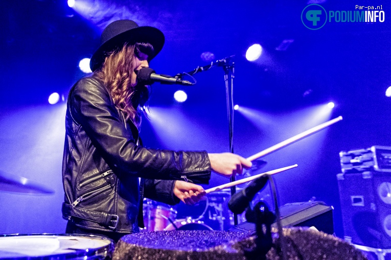 Son Mieux op Son Mieux / Haevn / The Brahms - 28/04 - Tolhuistuin foto