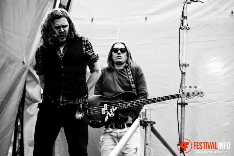 The Grand East op Oranjepop 2016 foto