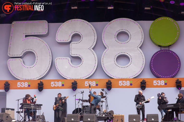 Douwe Bob op 538 Koningsdag 2016 foto