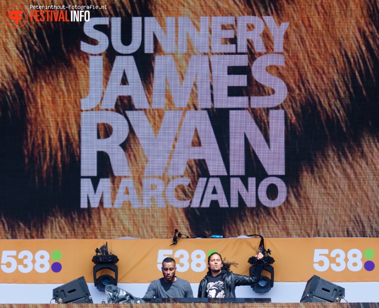 Foto Sunnery James & Ryan Marciano op 538 Koningsdag 2016