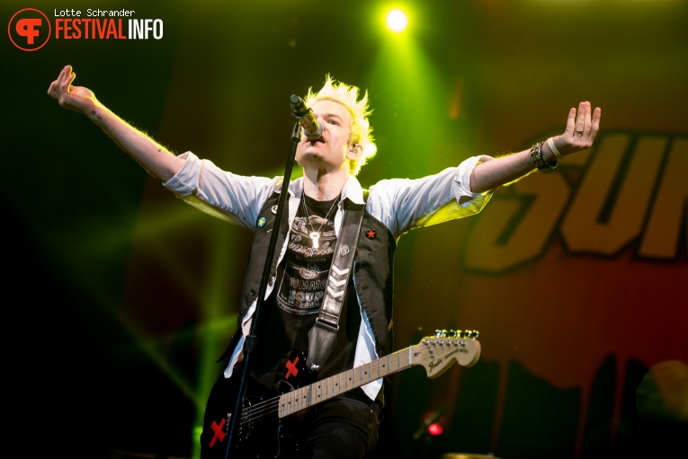 Sum 41 op Groezrock 2016 - Zaterdag foto