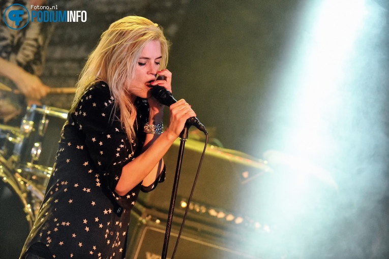 The Kills op The Kills - 01/05 - Melkweg foto