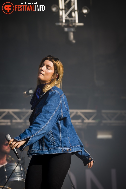 Rondé op Bevrijdingsfestival Overijssel 2016 foto