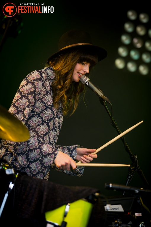 Son Mieux op Bevrijdingsfestival Overijssel 2016 foto