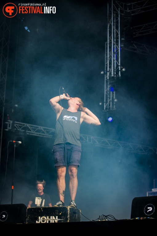 John Coffey op Bevrijdingsfestival Overijssel 2016 foto