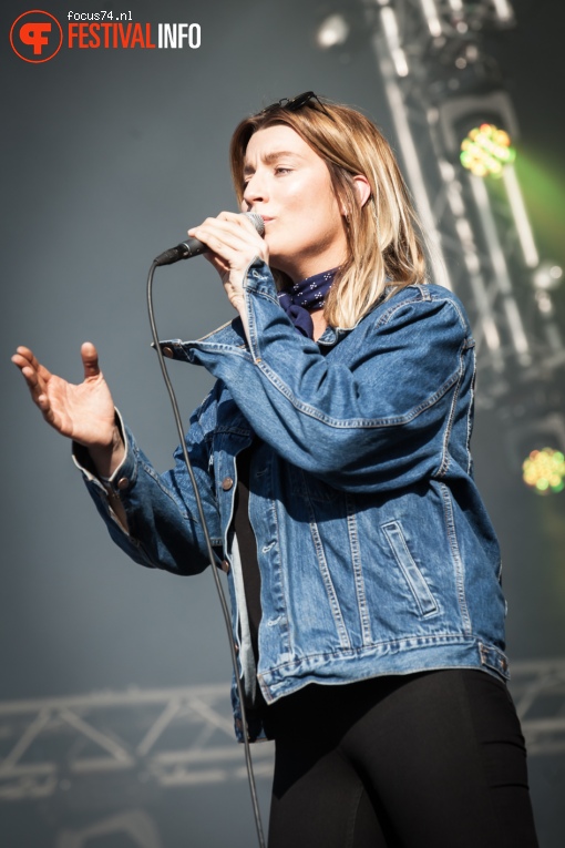 Rondé op Bevrijdingsfestival Overijssel 2016 foto