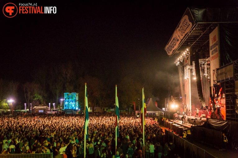 Manu Chao op Bevrijdingsfestival Overijssel 2016 foto