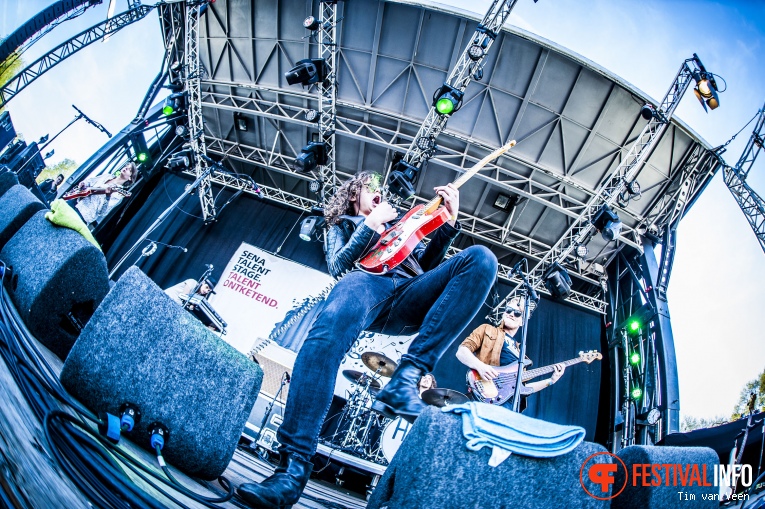 Lucas Hamming op Bevrijdingsfestival Utrecht 2016 foto