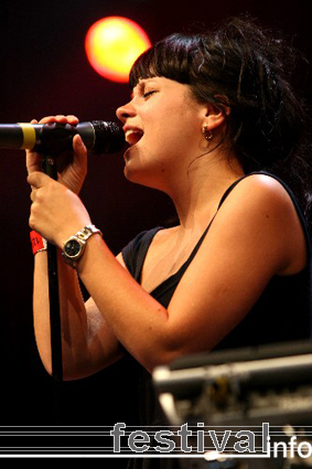 Lily Allen op Rock Werchter 2007 foto