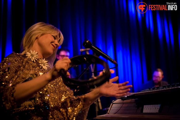 Basia Bulat op Basia Bulat - 08/05 - Paradiso foto