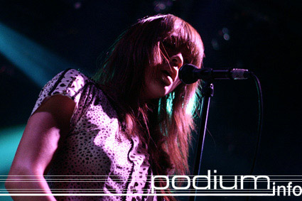 Blonde Redhead op Blonde Redhead - 2/7 - Melkweg foto