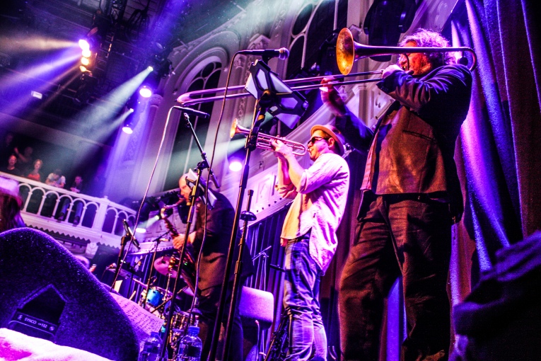 Southside Johnny & The Ashbury Jukes op Southside Johnny & The Ashbury Jukes - 16/5 - Paradiso foto