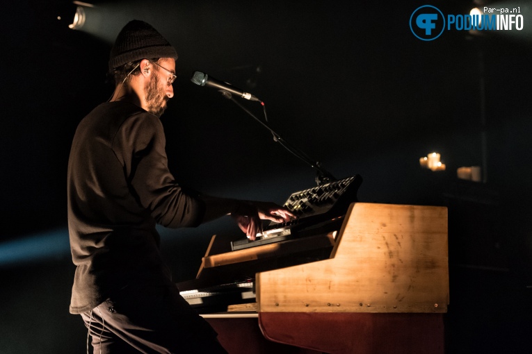 RY X op RY X - 17/5 - Paradiso foto