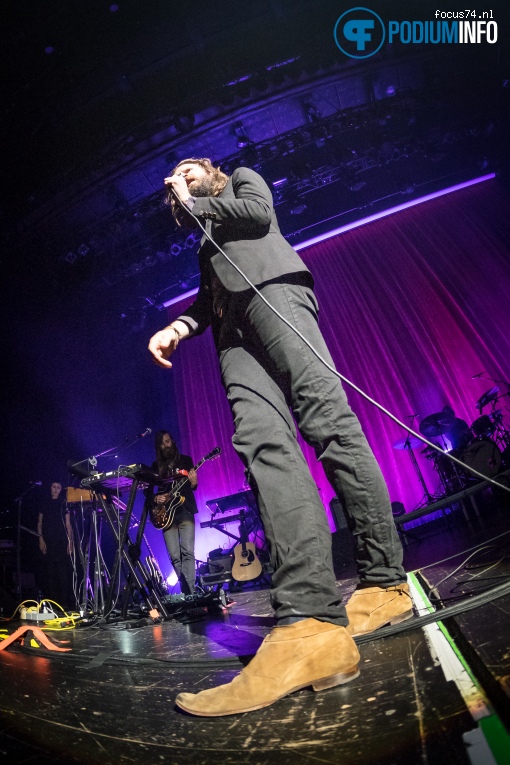 Father John Misty op Father John Misty - 25/05 - TivoliVredenburg foto