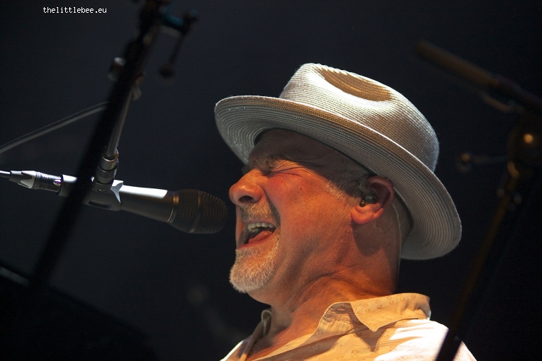 Foto Paul Carrack op Paul Carrack - 25/05 - Metropool