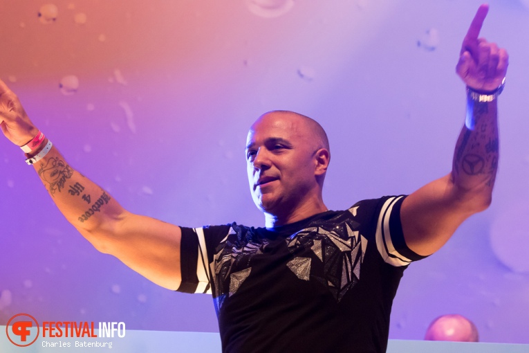 DJ Paul Elstak op Red Bull Culture Clash 2016 foto