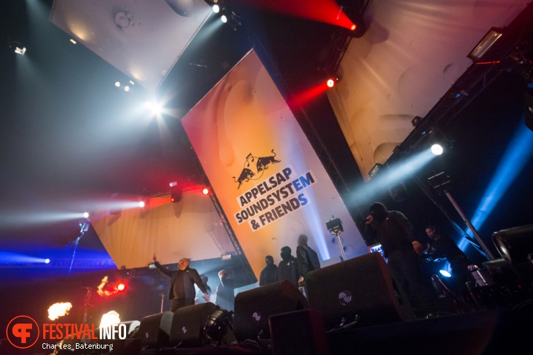 Appelsap Soundsystem & Friends op Red Bull Culture Clash 2016 foto