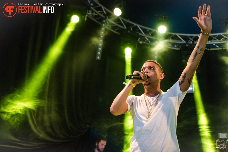 Ronnie Flex op Pop on Top 2016 foto