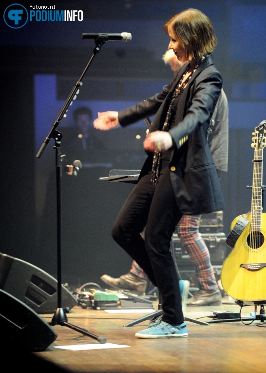Suzanne Vega op Susana Vega - 02/06 - TivoliVredenburg foto