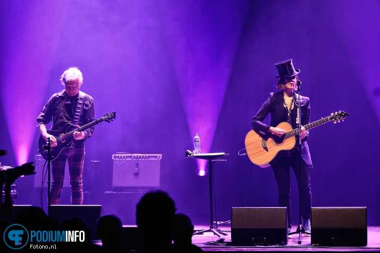 Suzanne Vega op Susana Vega - 02/06 - TivoliVredenburg foto