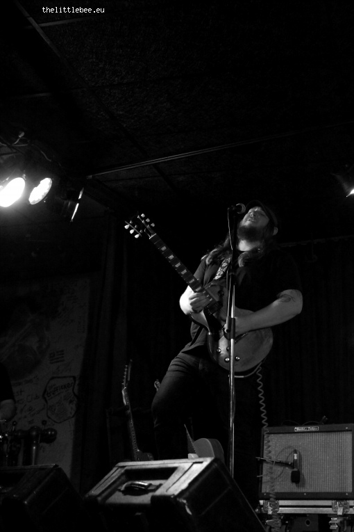 Robert Jon & The Wreck - 01/06 - NiX Podium foto