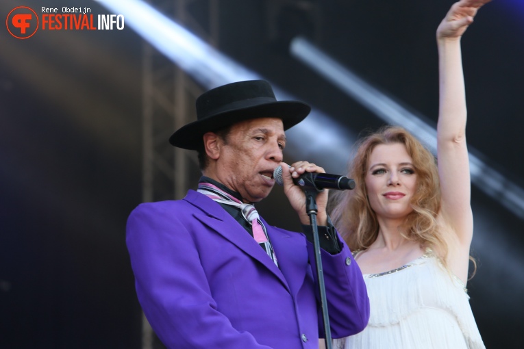 Kid Creole & The Coconuts op Retropop 2016 foto