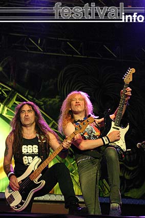 Iron Maiden op Waldrock 2003 foto