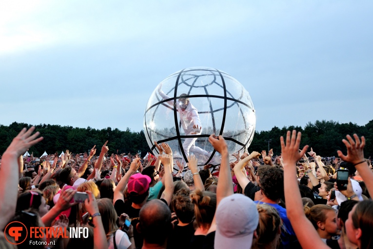 shit charme Poort Major Lazer op Pinkpop 2016 - Vrijdag foto op Festivalinfo