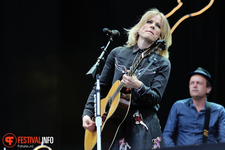 The Common Linnets op Pinkpop 2016 - Vrijdag foto