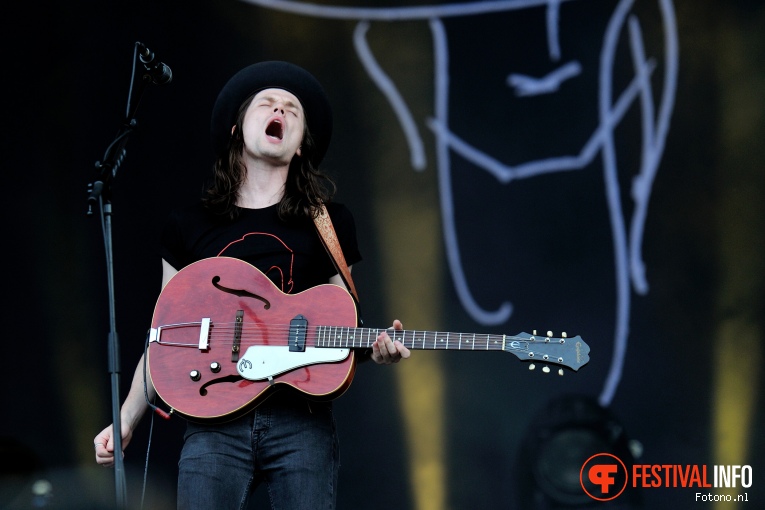 James Bay op Pinkpop 2016 - Vrijdag foto