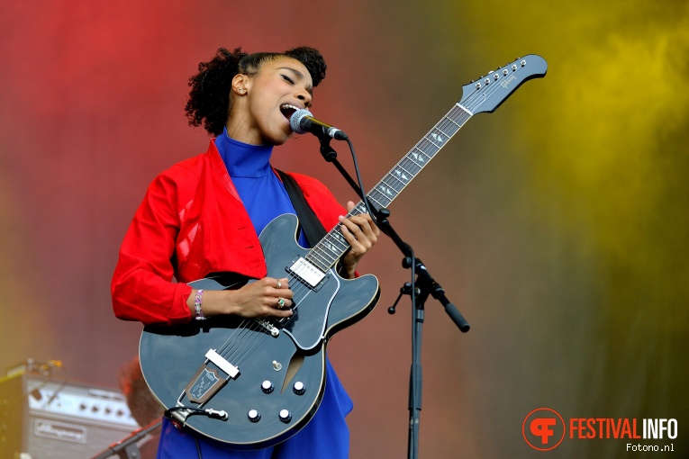 Lianne La Havas op Pinkpop 2016 - Zaterdag foto