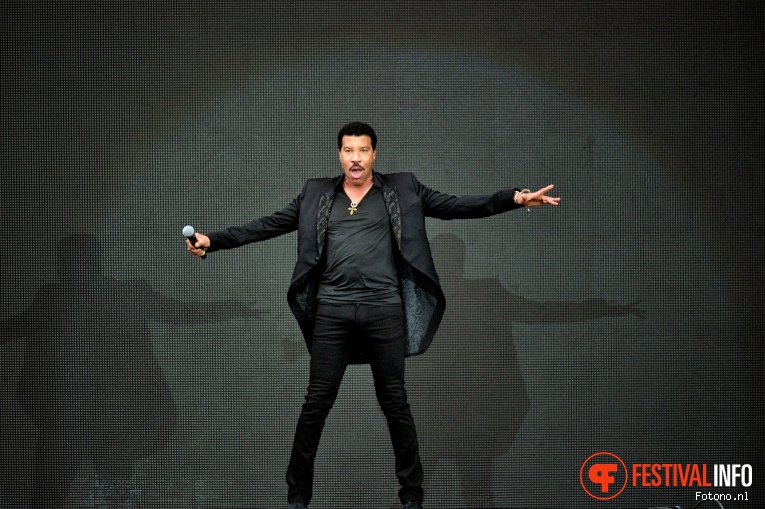 Lionel Richie op Pinkpop 2016 - Zondag foto