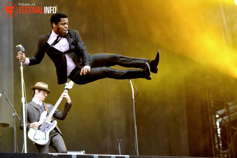 Vintage Trouble op Pinkpop 2016 - Zondag foto