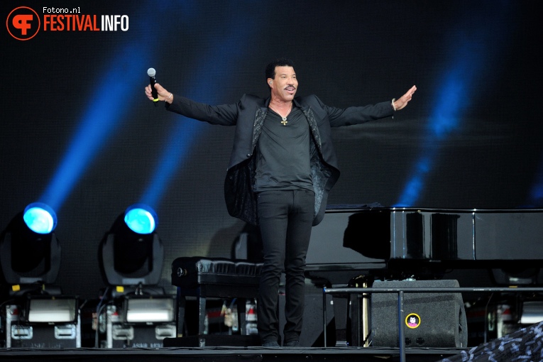 Lionel Richie op Pinkpop 2016 - Zondag foto