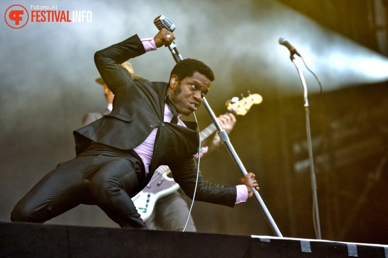 Vintage Trouble op Pinkpop 2016 - Zondag foto