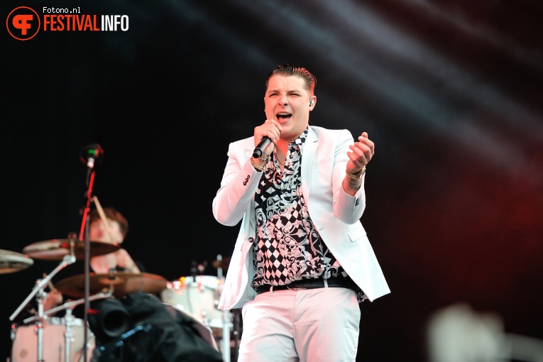 John Newman op Pinkpop 2016 - Zondag foto