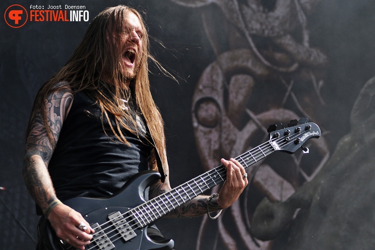 Amon Amarth op Fortarock 2016-Zondag foto