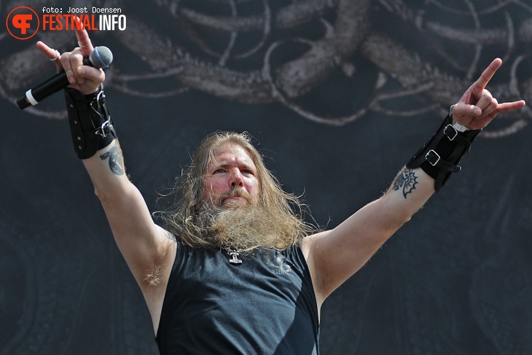 Amon Amarth op Fortarock 2016-Zondag foto