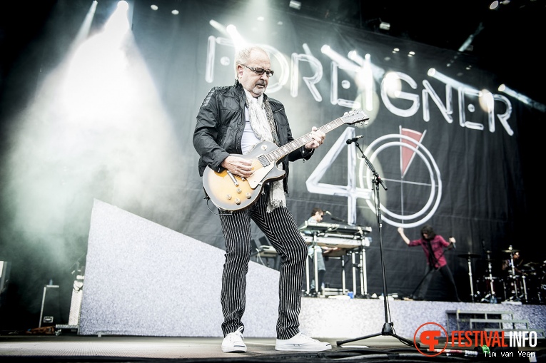 Foreigner op Graspop Metal Meeting 2016, dag 1 foto