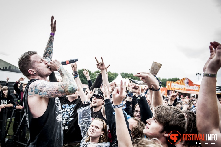 Atreyu op Graspop Metal Meeting 2016, dag 1 foto