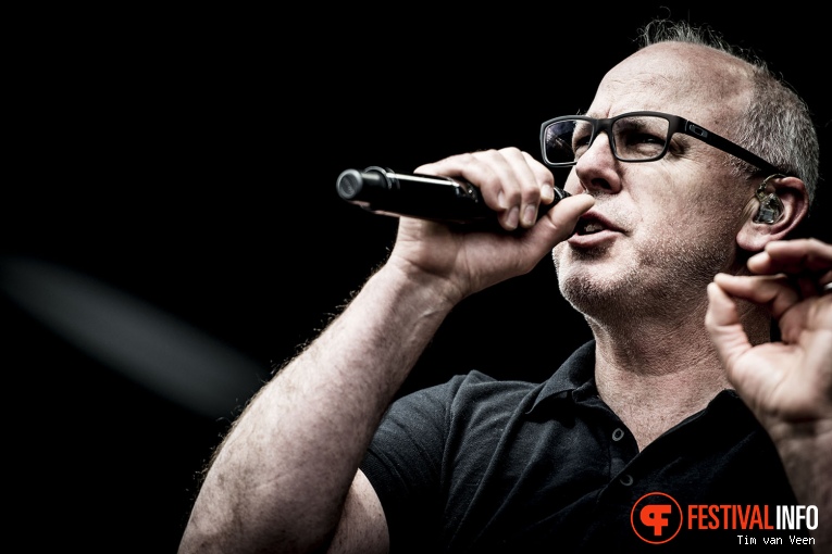 Bad Religion op Graspop Metal Meeting 2016, dag 1 foto