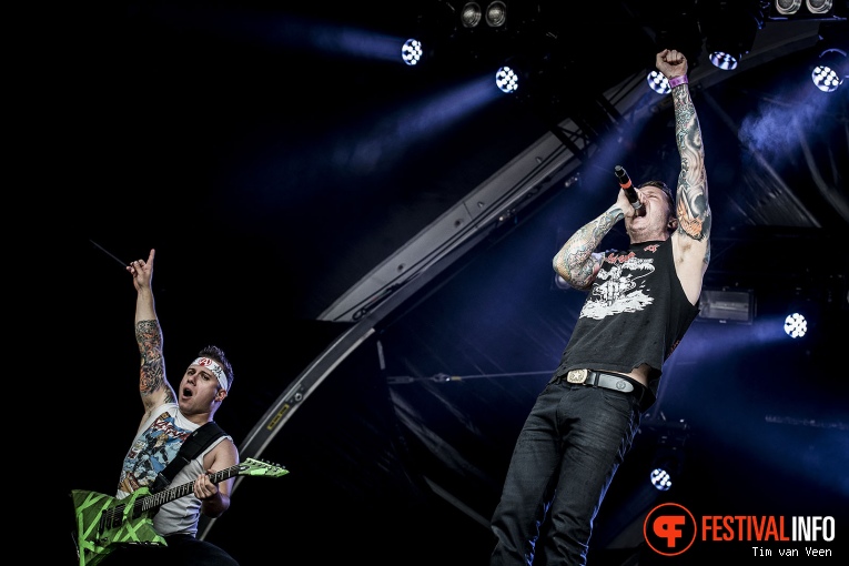 Atreyu op Graspop Metal Meeting 2016, dag 1 foto