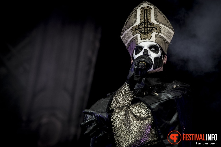 Ghost op Graspop Metal Meeting 2016 dag 2 foto