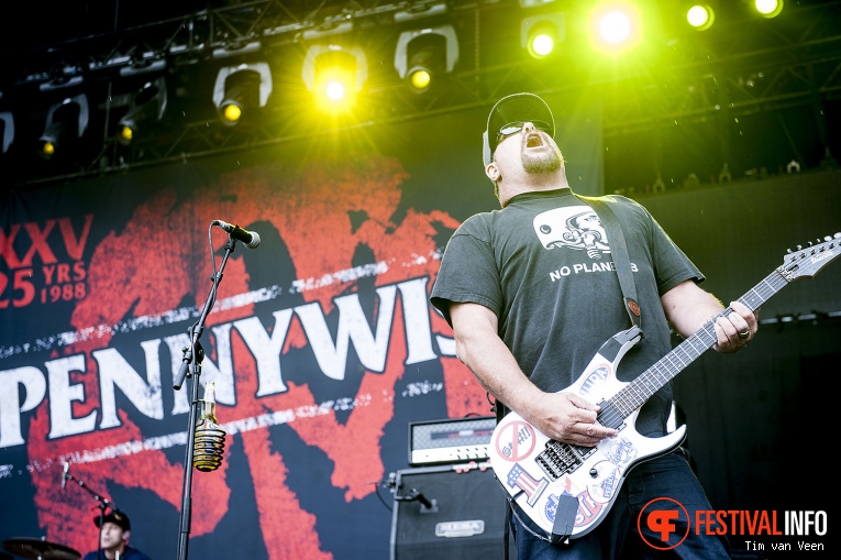 Pennywise op Graspop Metal Meeting 2016 dag 2 foto