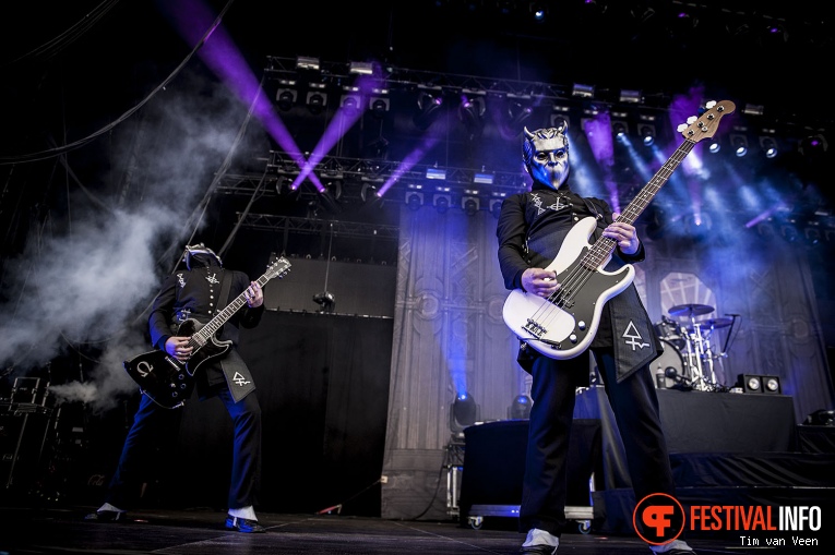 Ghost op Graspop Metal Meeting 2016 dag 2 foto